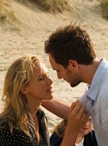 Affiche du film Un ciel radieux (2017) de Nicolas Boukhrief. Voir Un ciel radieux en streaming / torrent sur meilleurs-films.fr