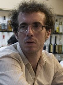 Affiche du film Un Mundo Misterioso (2011) de Rodrigo Moreno. Voir Un Mundo Misterioso en streaming / torrent sur meilleurs-films.fr