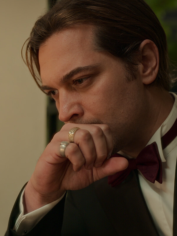 Affiche du film Un Parfait Gentleman (2024) de Onur Bilgetay Affiche du film Un Parfait Gentleman (2024) de Onur Bilgetay. Voir Un Parfait Gentleman en streaming / torrent sur meilleurs-films.fr