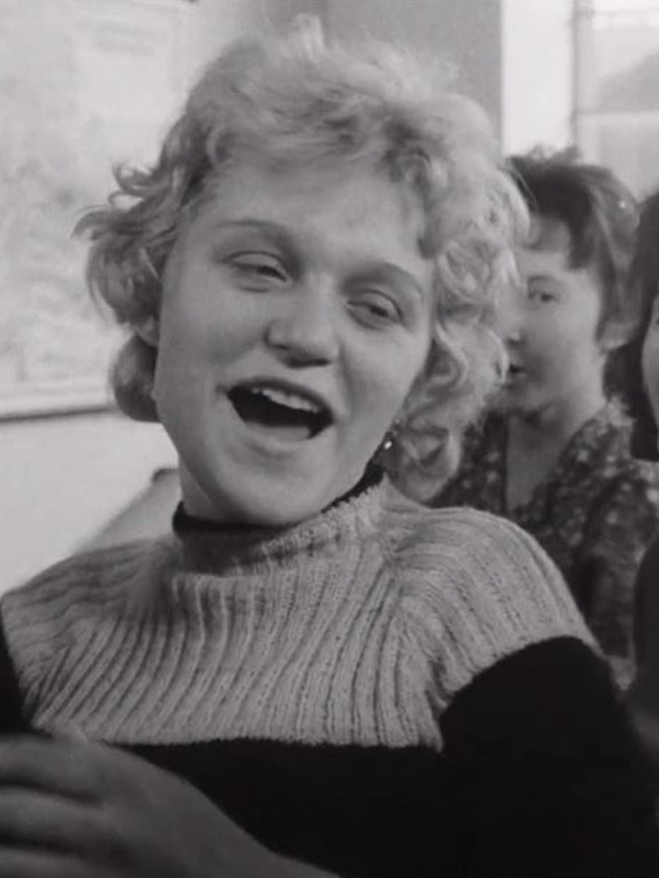 Affiche du court métrage Un sac de puces (1962) de Vera Chytilova. Voir Un sac de puces en streaming / torrent sur meilleurs-films.fr