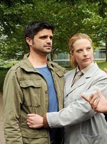 Affiche du film Un sarcophage pour deux (2012) de Sophie Allet-Coche Affiche du film Un sarcophage pour deux (2012) de Sophie Allet-Coche. Voir Un sarcophage pour deux en streaming / torrent sur meilleurs-films.fr