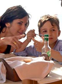 Affiche du film Une promesse brisée (TV) (2007) de Jorgo Papavassiliou. Voir Une promesse brisée (TV) en streaming / torrent sur meilleurs-films.fr