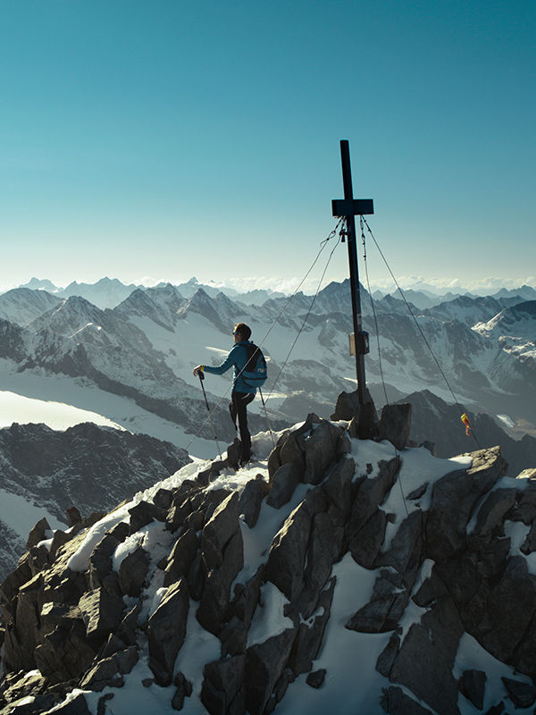 Affiche de la série Une vérité en marche : L’affaire Alex Schwazer (2023) de . Voir Une vérité en marche : L’affaire Alex Schwazer en streaming / torrent sur meilleurs-films.fr