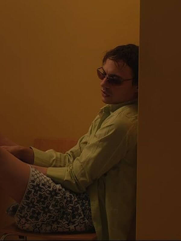 Affiche du film Urchin (2024) de . Voir Urchin en streaming / torrent sur meilleurs-films.fr