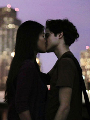 Affiche du court métrage Vicky and Sam () de Nuno Rocha. Voir Vicky and Sam en streaming / torrent sur meilleurs-films.fr