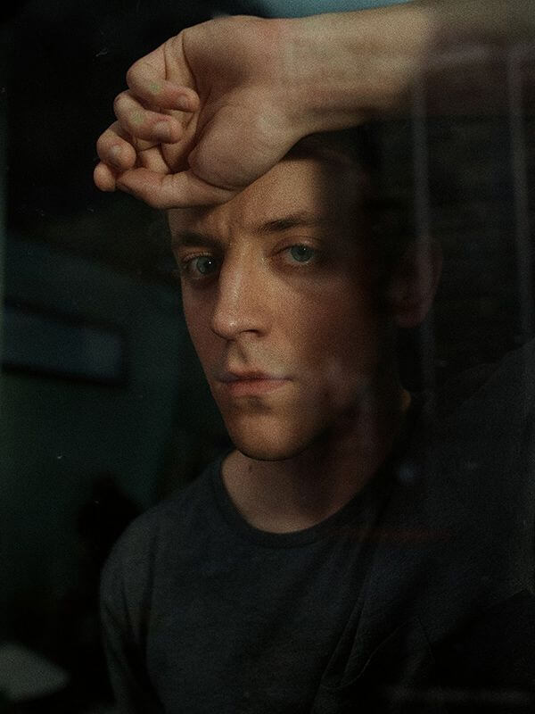 Affiche de la série Wingspan (2025) de . Voir Wingspan en streaming / torrent sur meilleurs-films.fr