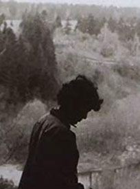 Affiche du film You Come From Far Away (2018) de Amal Ramsis. Voir You Come From Far Away en streaming / torrent sur meilleurs-films.fr