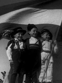 Affiche du film Yougoslavie, de lautre côté du miroir (2015) de Vincent de Cointet. Voir Yougoslavie, de lautre côté du miroir en streaming / torrent sur meilleurs-films.fr